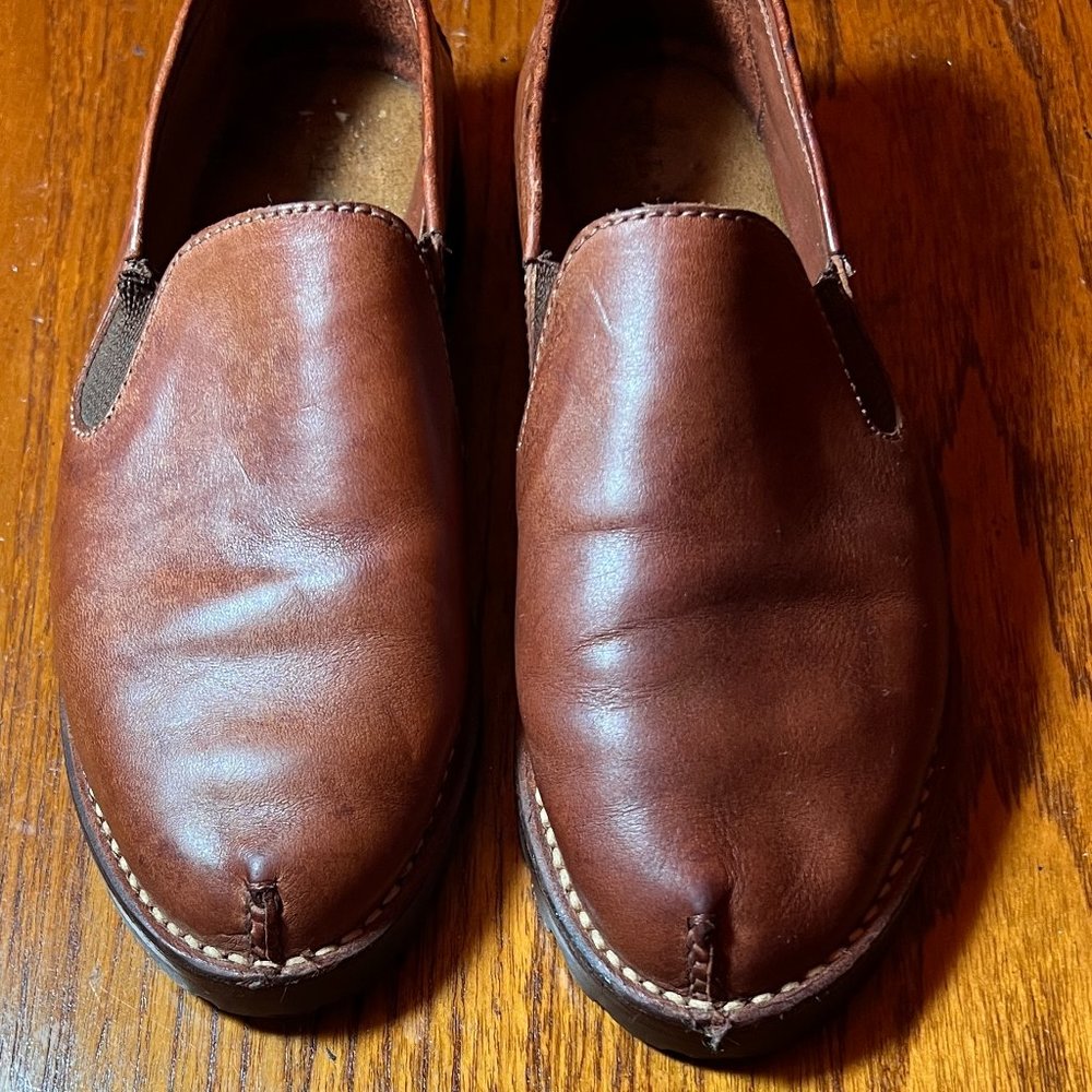 Cole Haan loafer size 5.5 tan